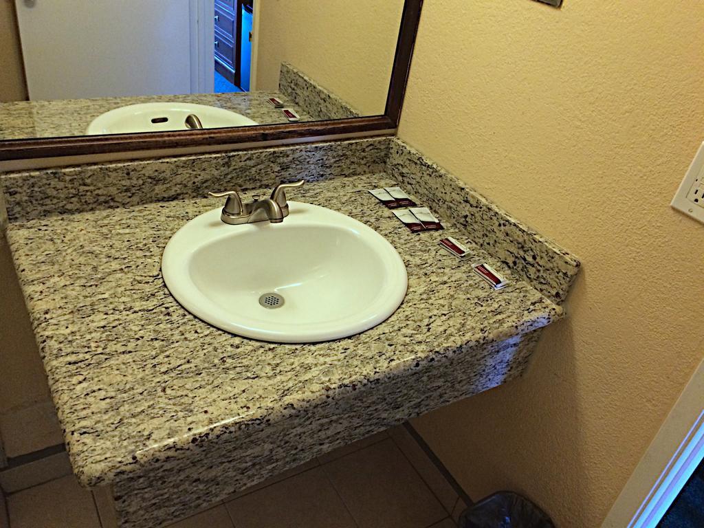Best 5 Motel サリナス 部屋 写真